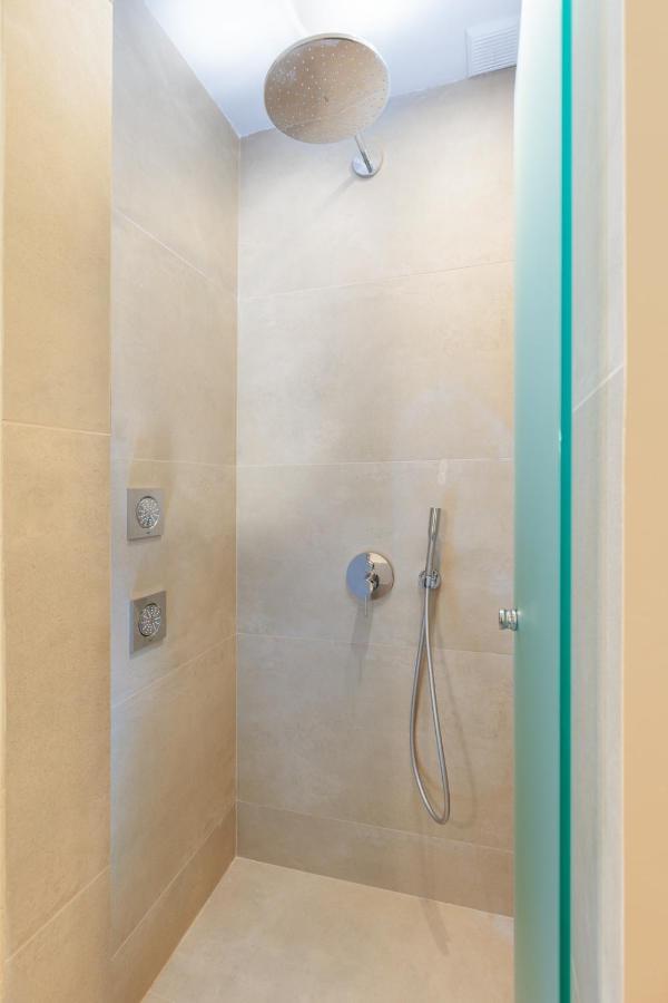Kales Sea View Suites เอียราเปตรา ภายนอก รูปภาพ