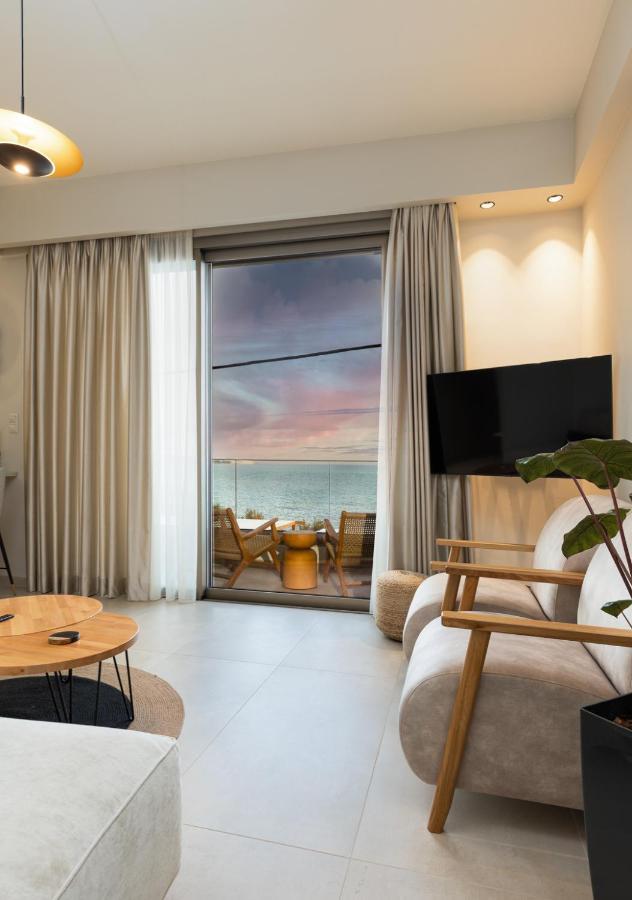 Kales Sea View Suites เอียราเปตรา ภายนอก รูปภาพ